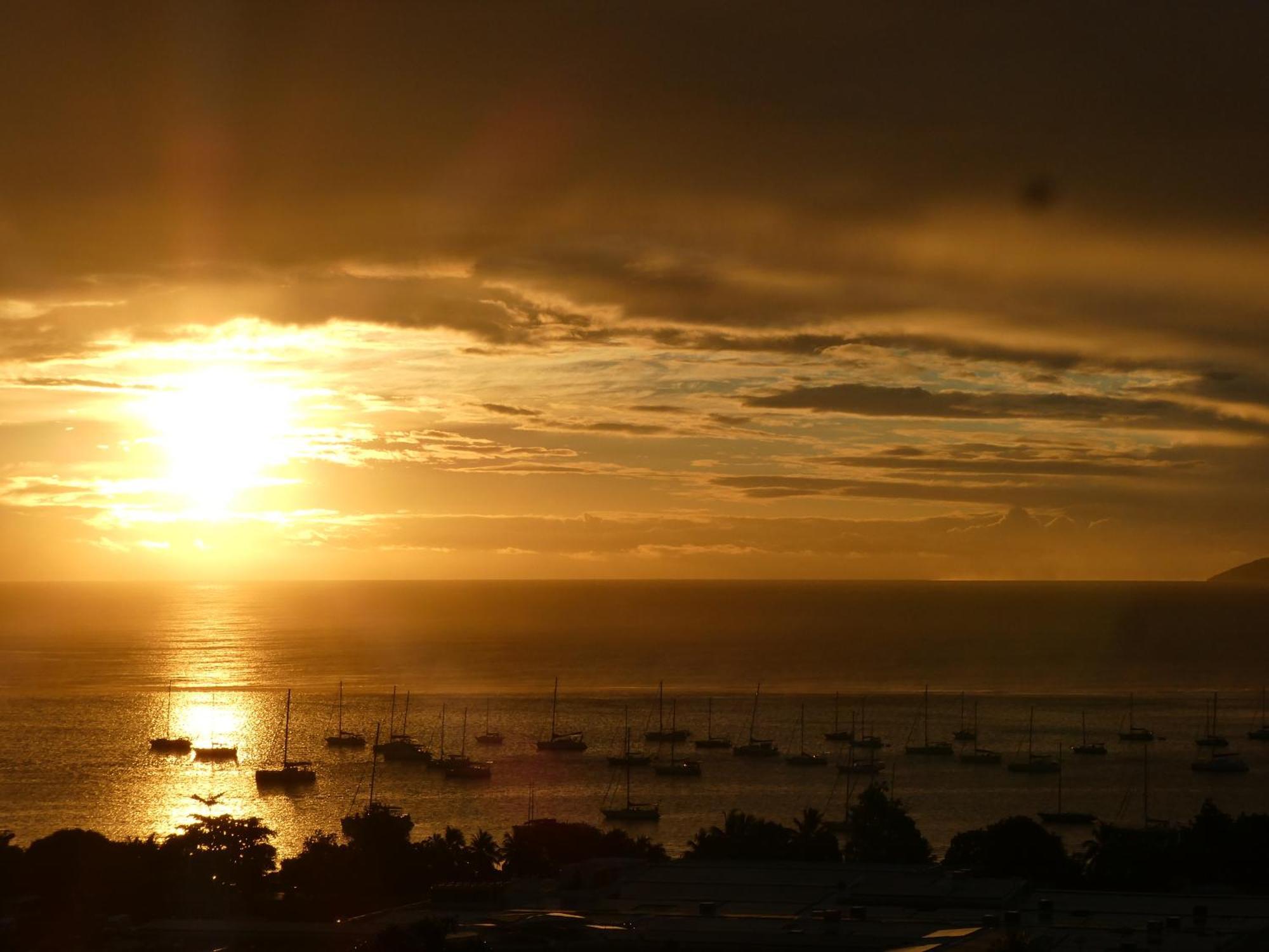 Hotel Maeva Sunset View à Punaauia  Extérieur photo